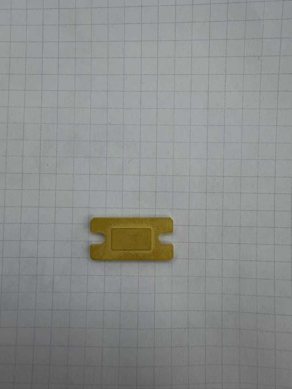 Copper and diamond composite coated with gold