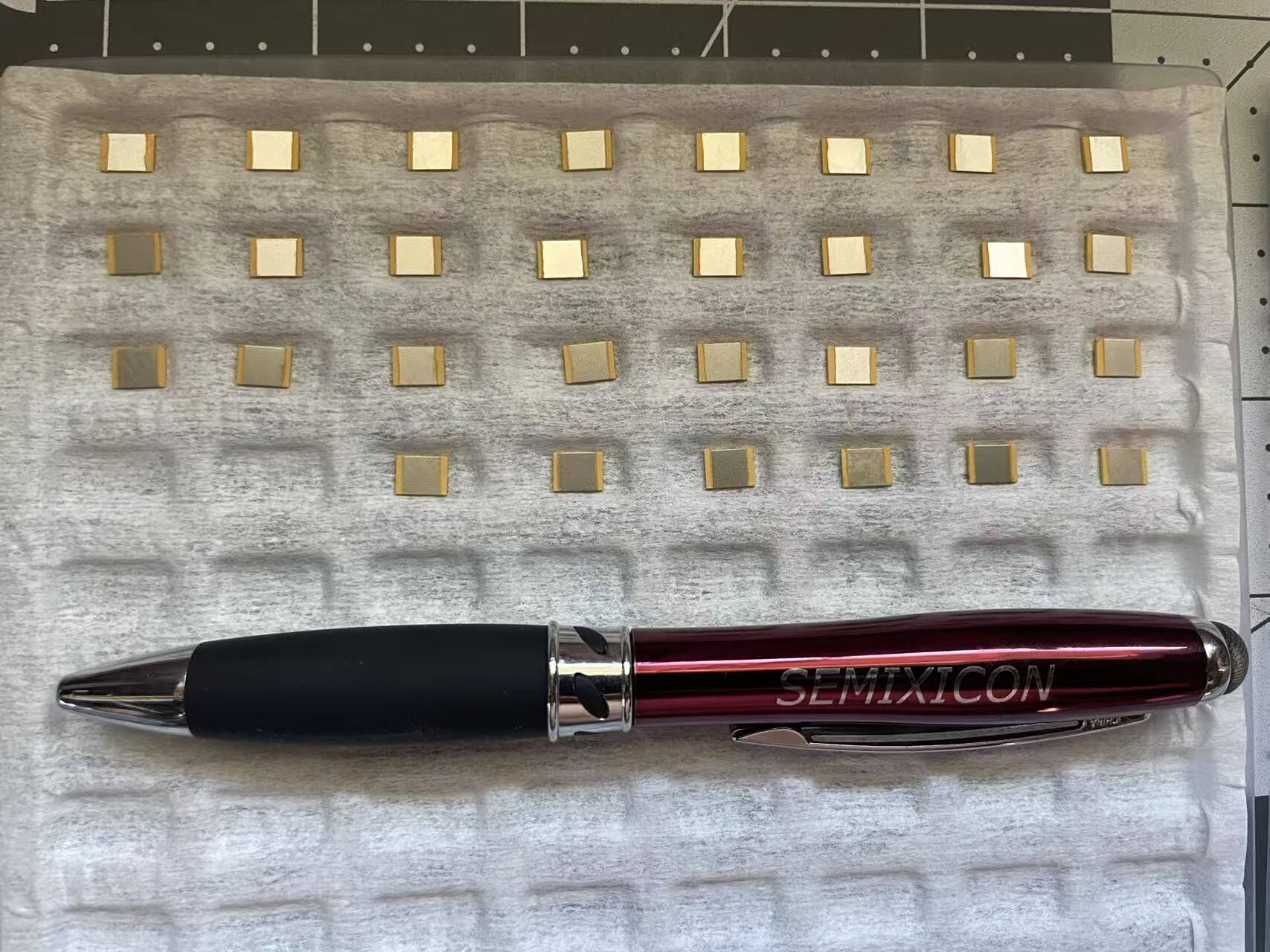 Diamond and aluminum composite with Gold (Au) Coating